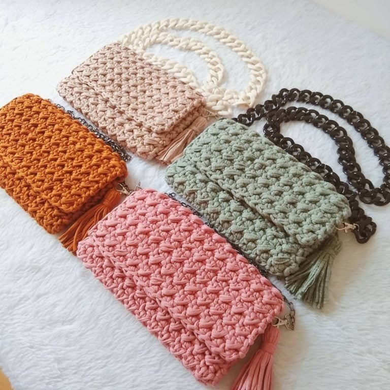Bolsa de Crochê com Corações