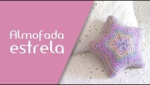 Almofada de Estrela de Crochê